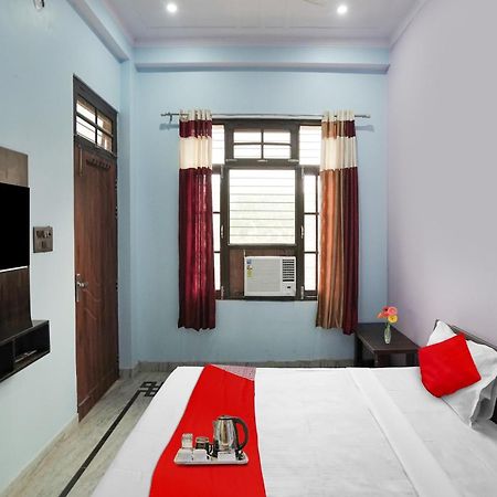 Chinhat Hotel O Ayurma Inn מראה חיצוני תמונה