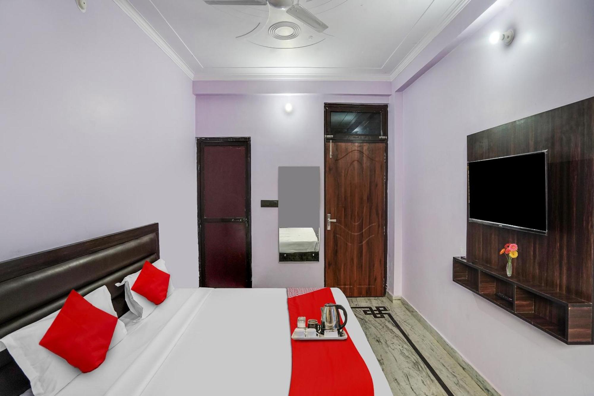 Chinhat Hotel O Ayurma Inn מראה חיצוני תמונה