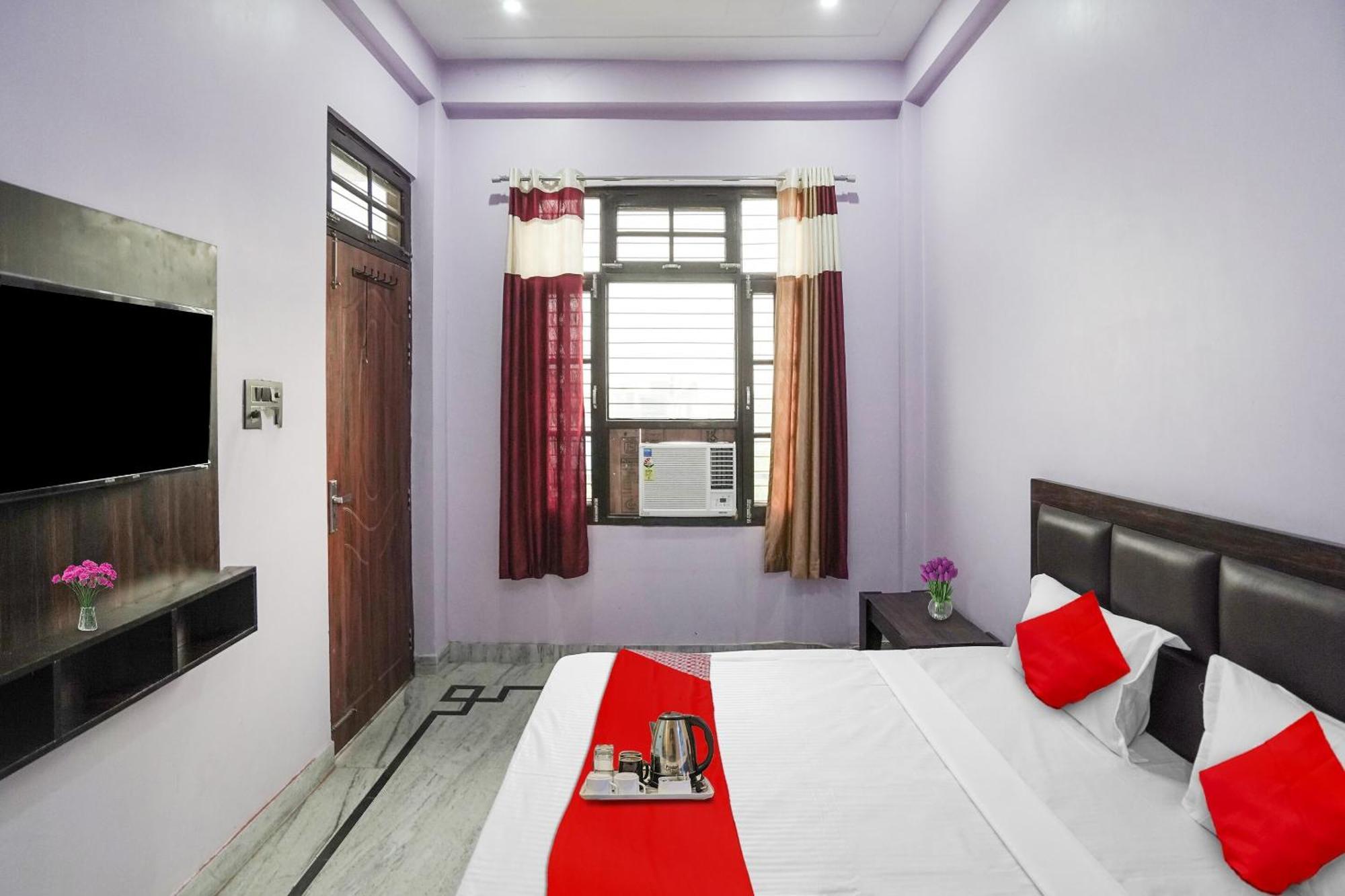 Chinhat Hotel O Ayurma Inn מראה חיצוני תמונה