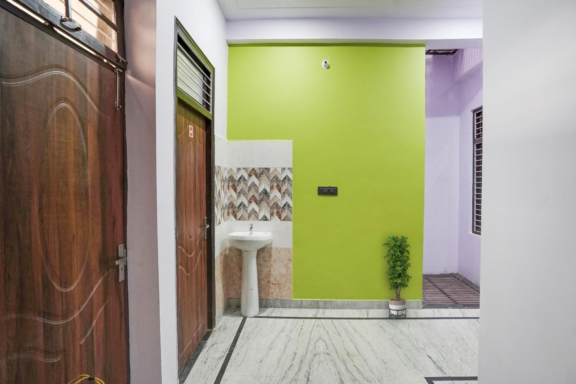 Chinhat Hotel O Ayurma Inn מראה חיצוני תמונה