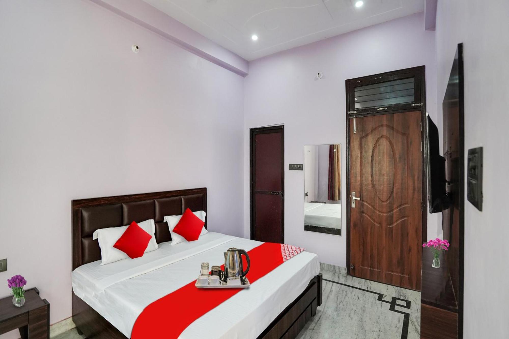 Chinhat Hotel O Ayurma Inn מראה חיצוני תמונה